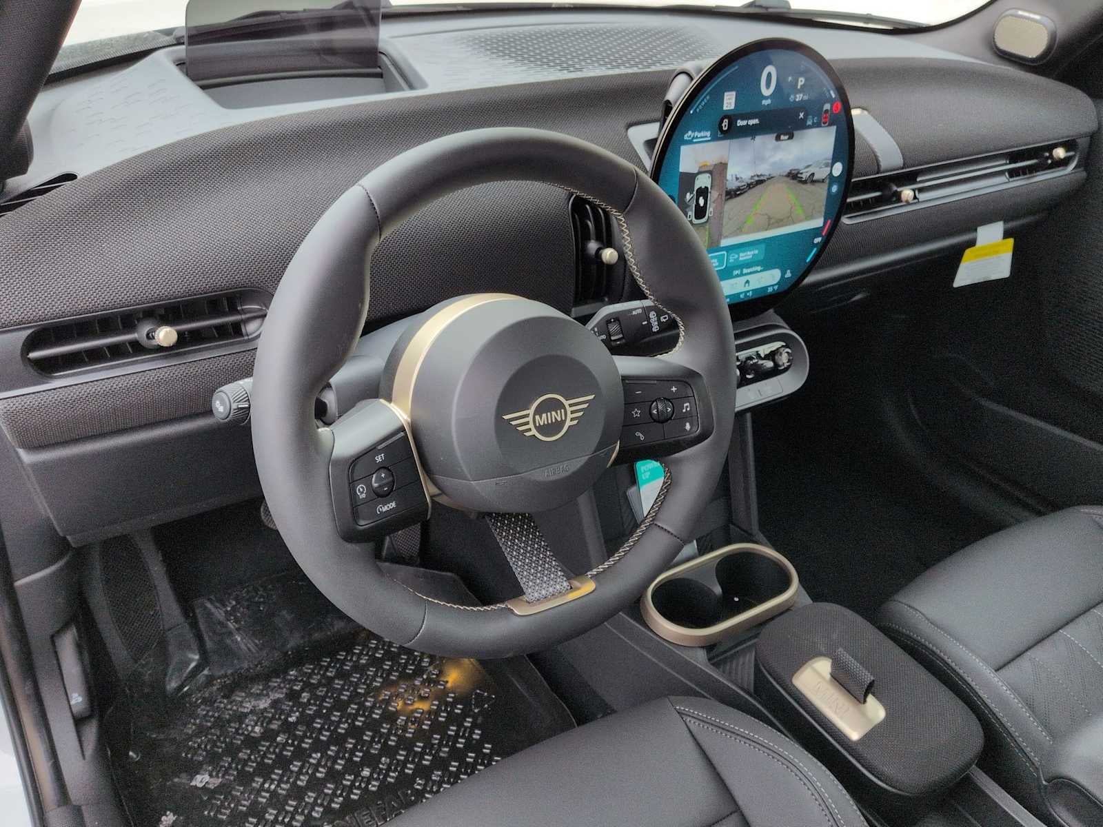 2026 MINI 4 PUERTAS ICÓNICO