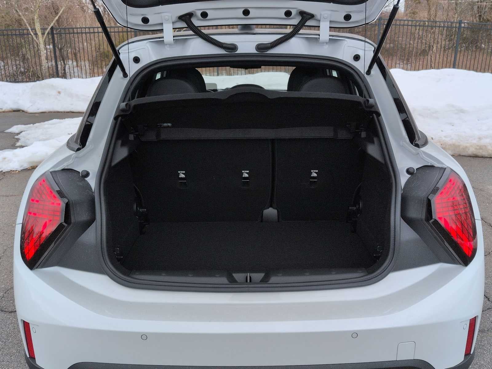 2026 MINI 4 PUERTAS ICÓNICO