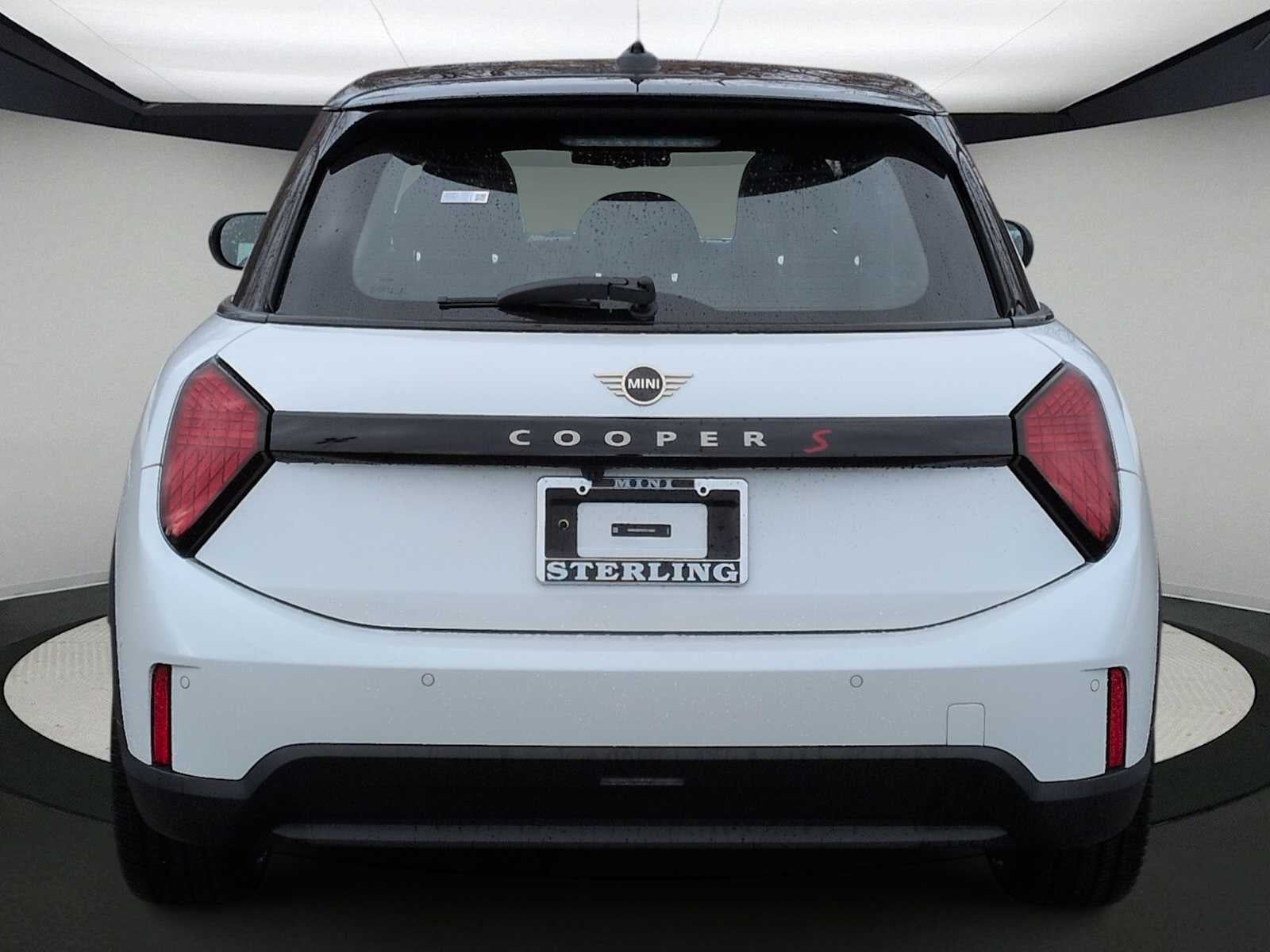 2026 MINI 4 PUERTAS ICÓNICO