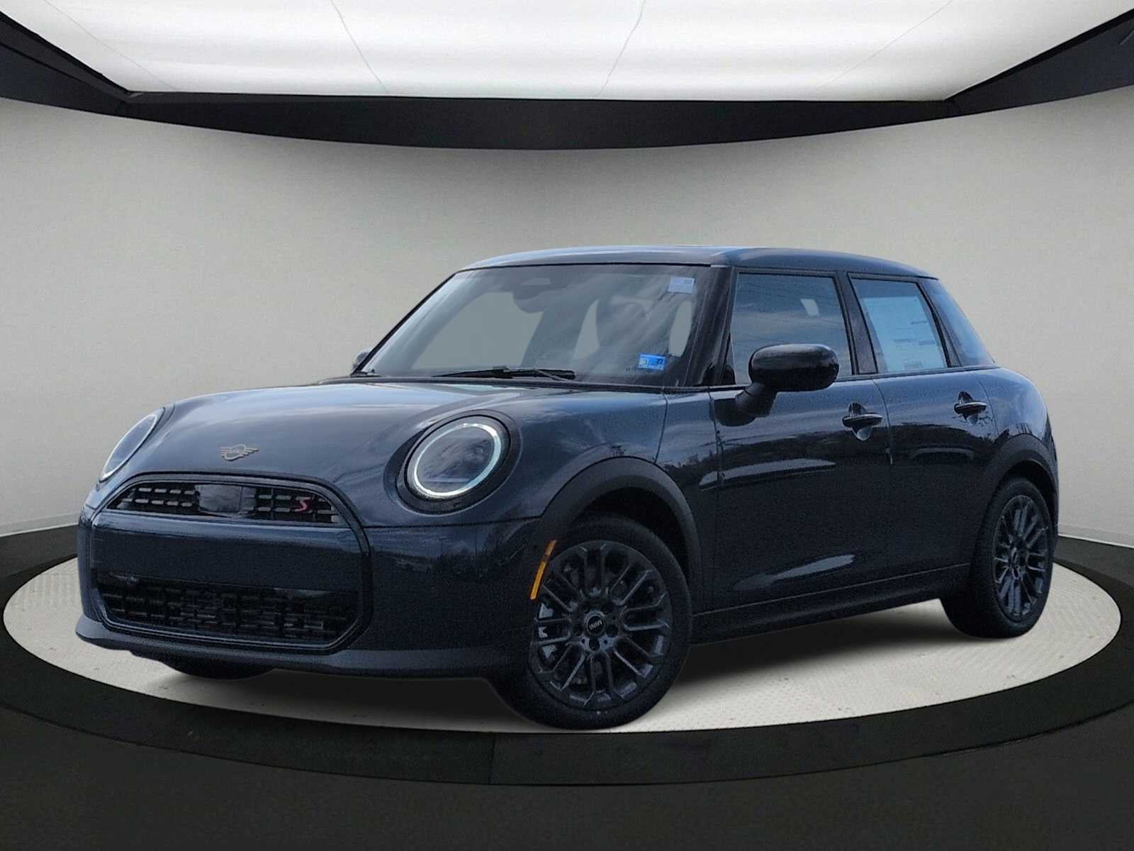 2026 MINI 4 PUERTAS SIGNATURE PLUS
