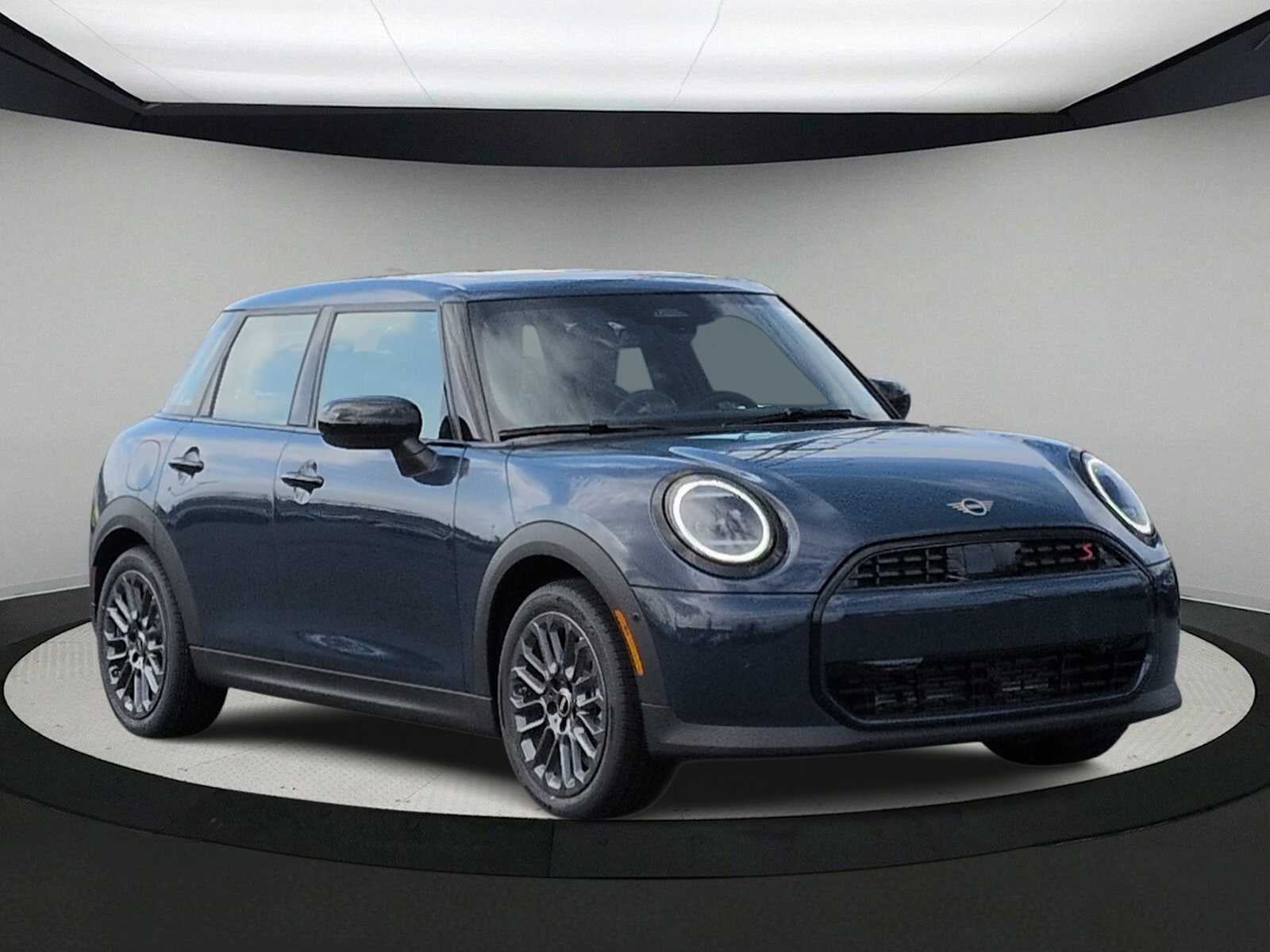 2026 MINI 4 PUERTAS SIGNATURE PLUS
