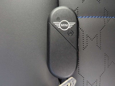 2026 MINI 4 PUERTAS SIGNATURE PLUS