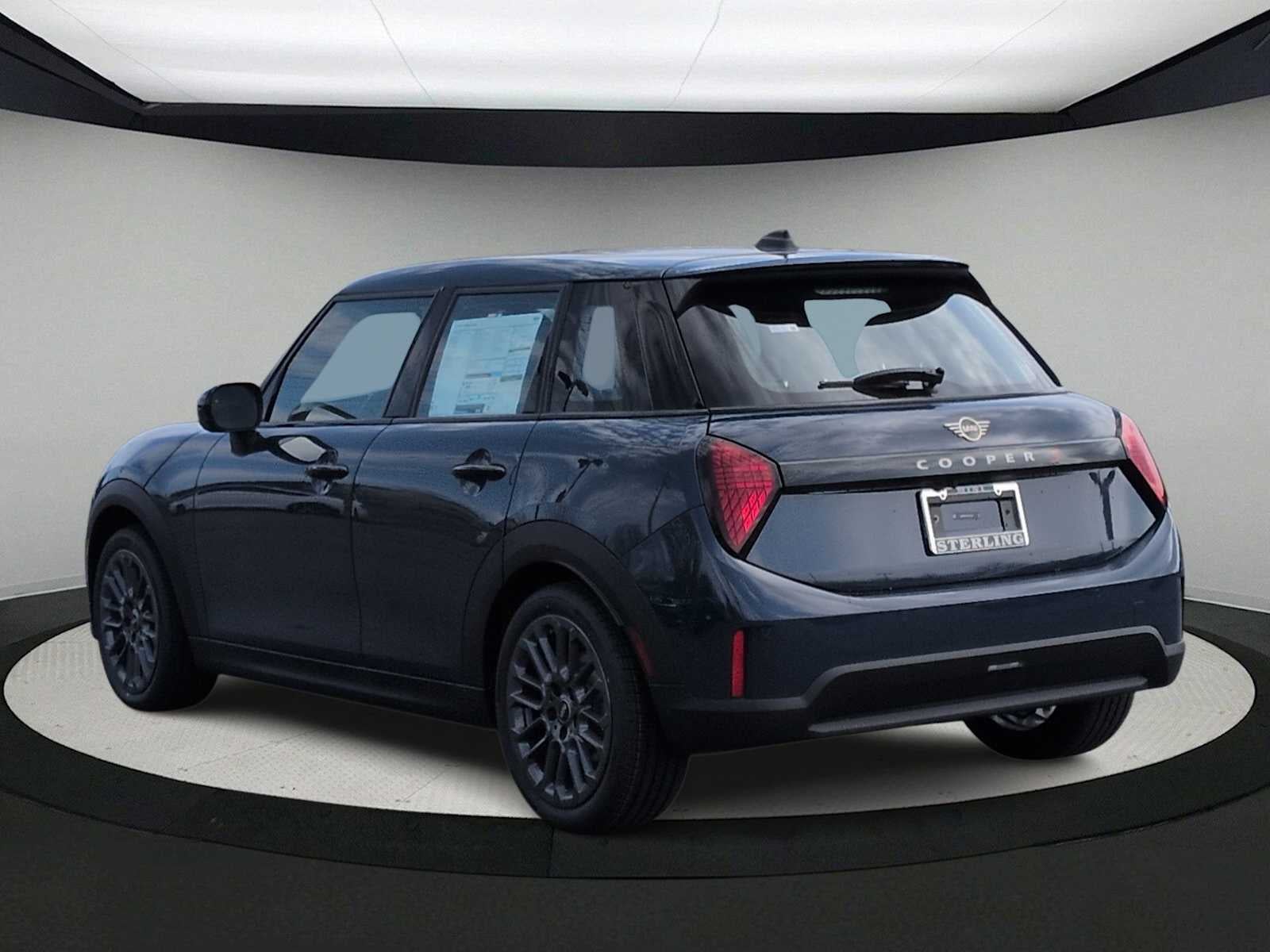 2026 MINI 4 PUERTAS SIGNATURE PLUS