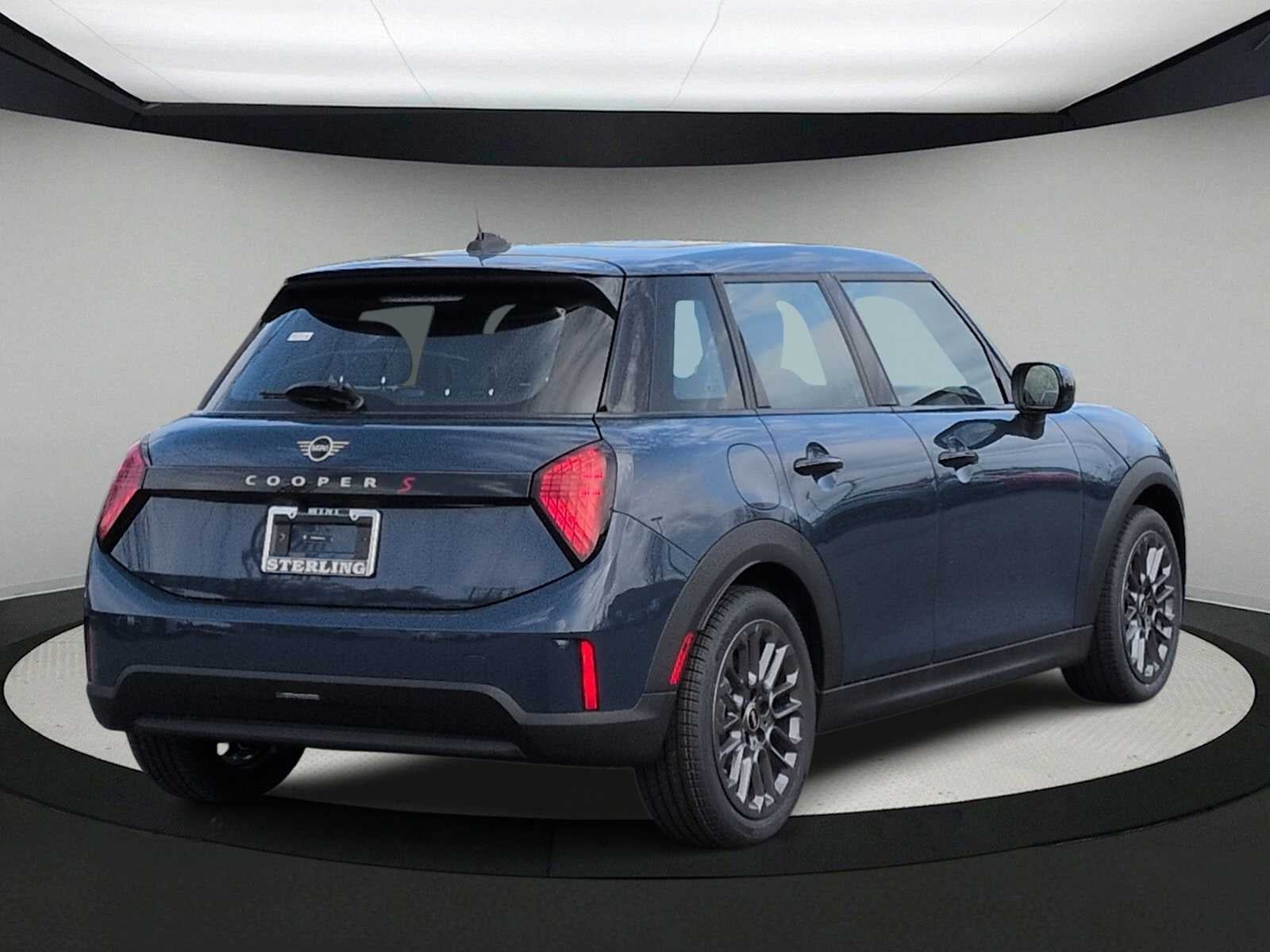 2026 MINI 4 PUERTAS SIGNATURE PLUS