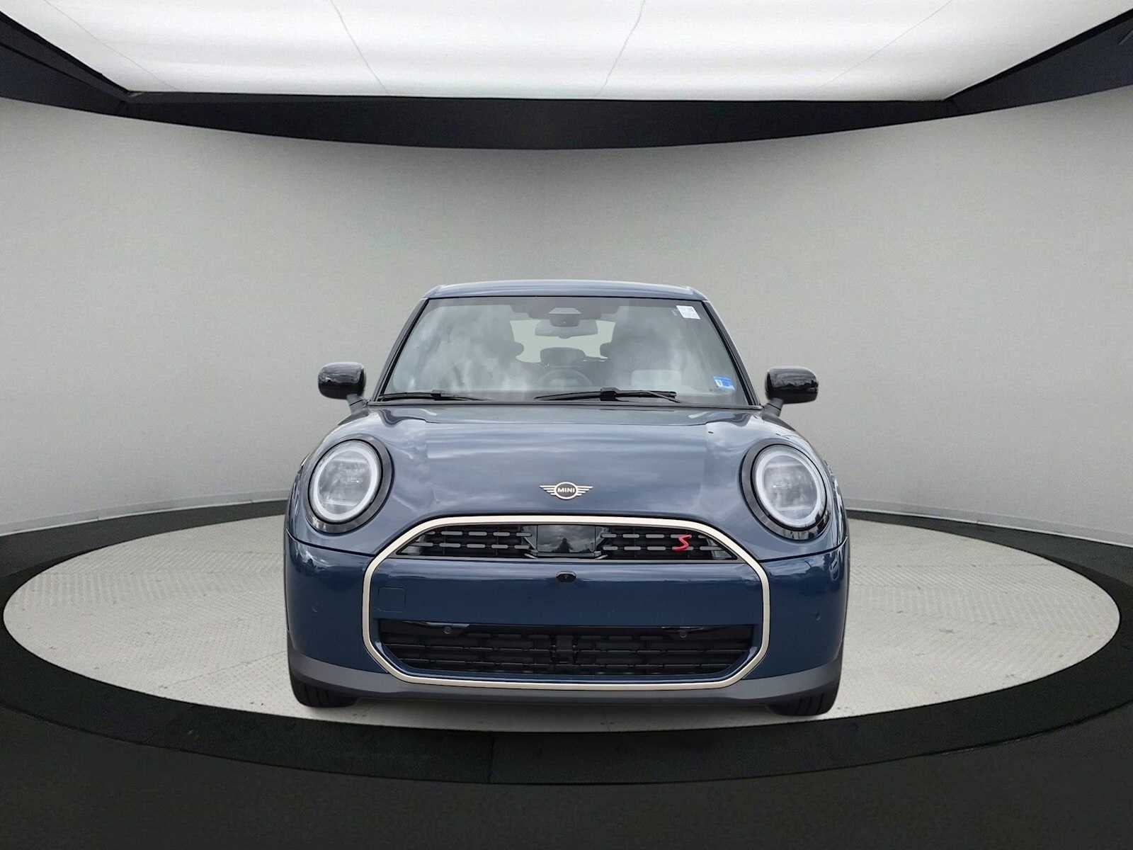 MINI 4 PUERTAS ICONIC 2027
