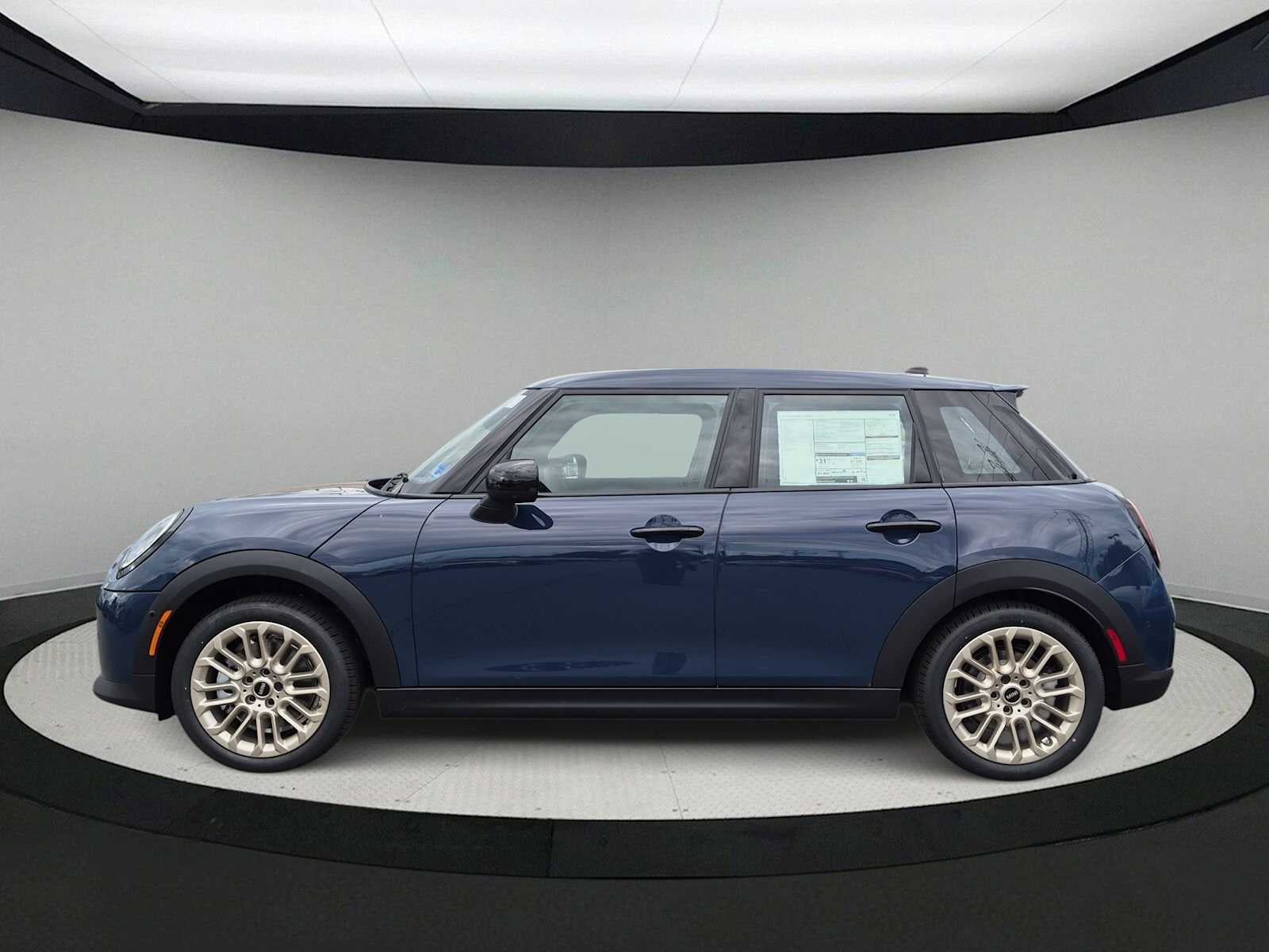 MINI 4 PUERTAS ICONIC 2027