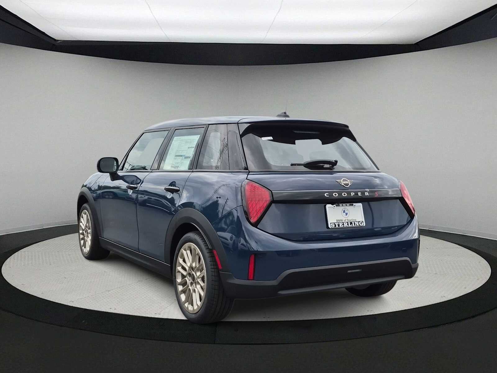 MINI 4 PUERTAS ICONIC 2027