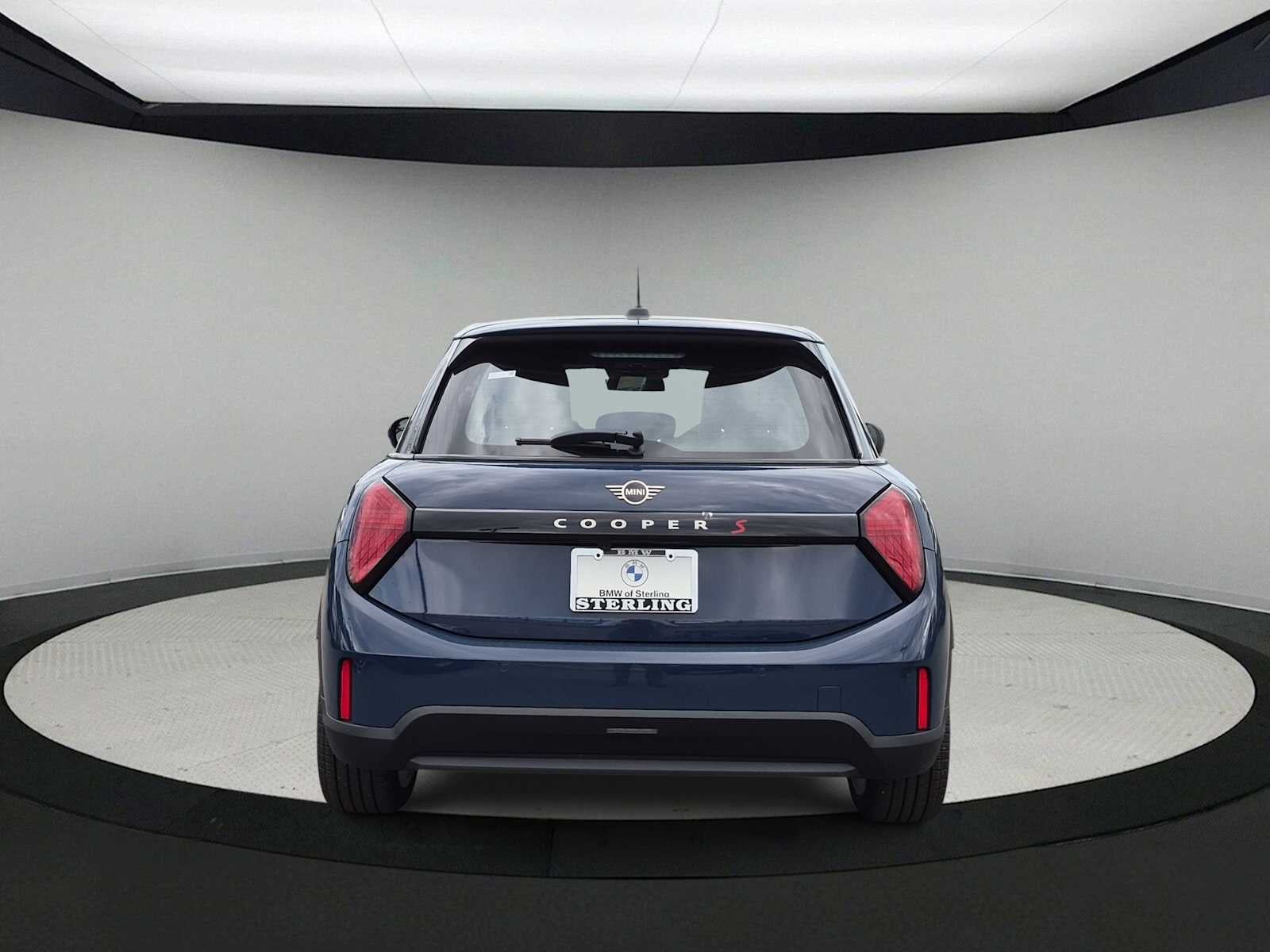 MINI 4 PUERTAS ICONIC 2027