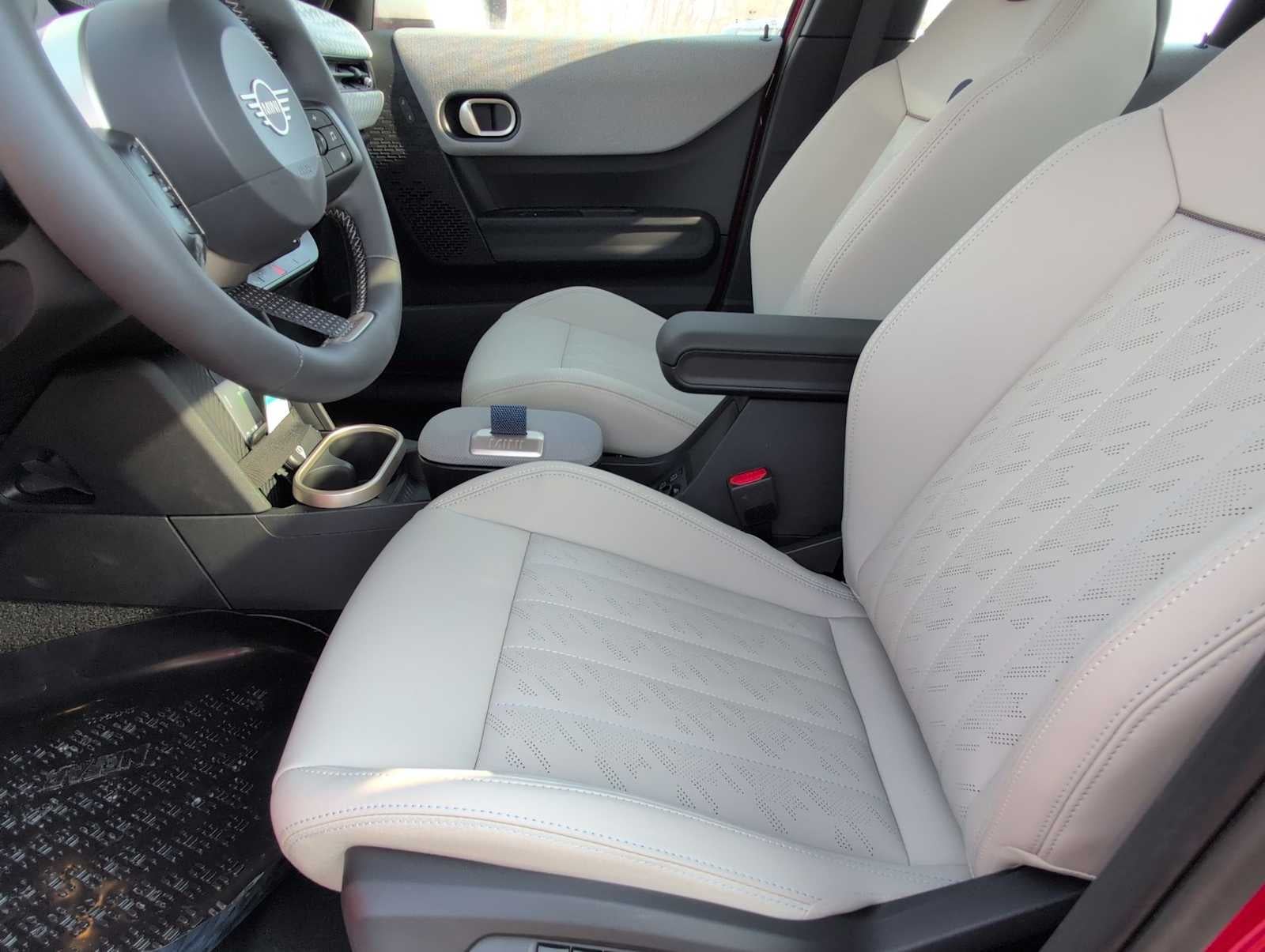 2026 MINI 4 PUERTAS ICÓNICO