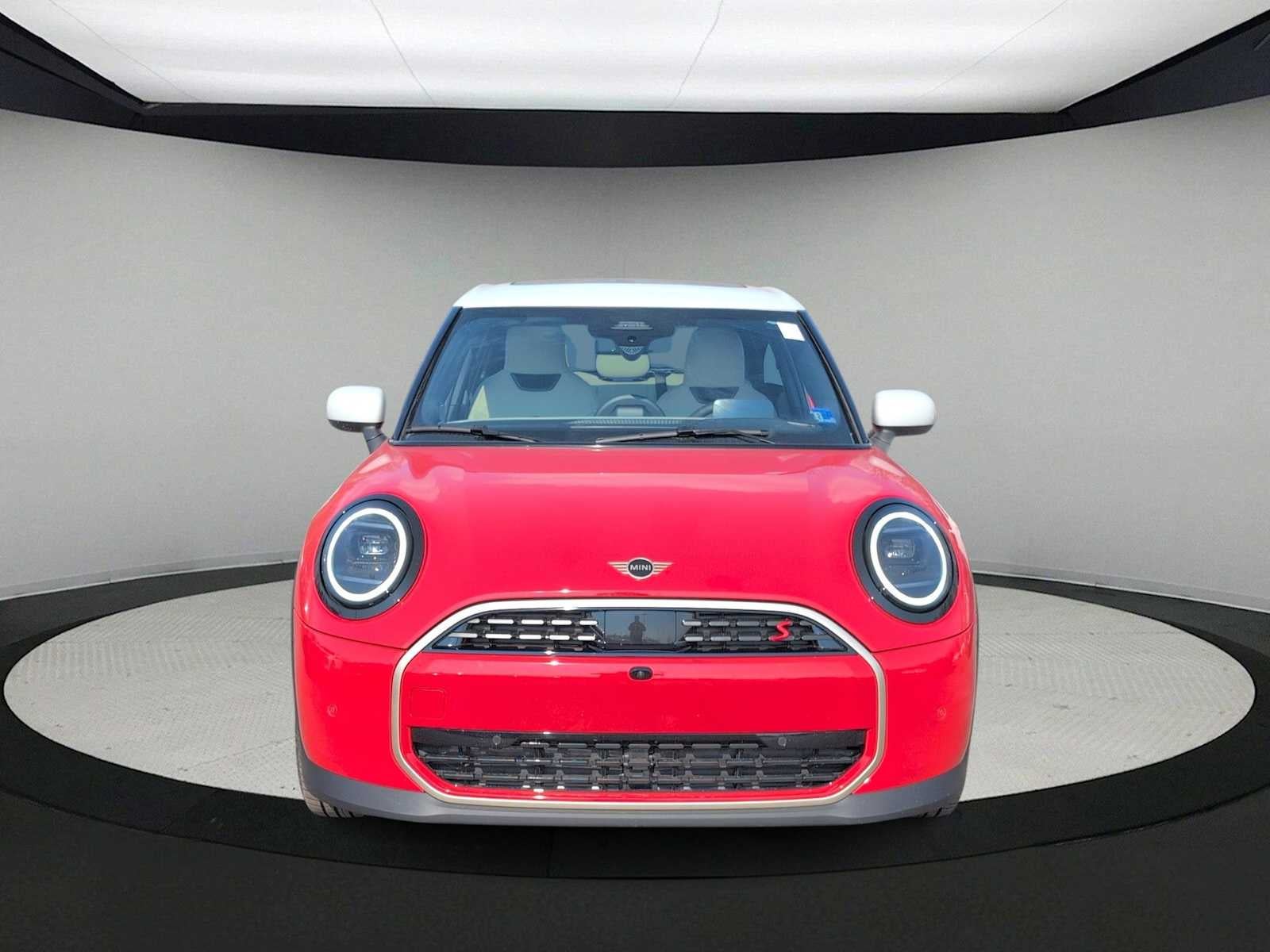 2026 MINI 4 PUERTAS ICÓNICO