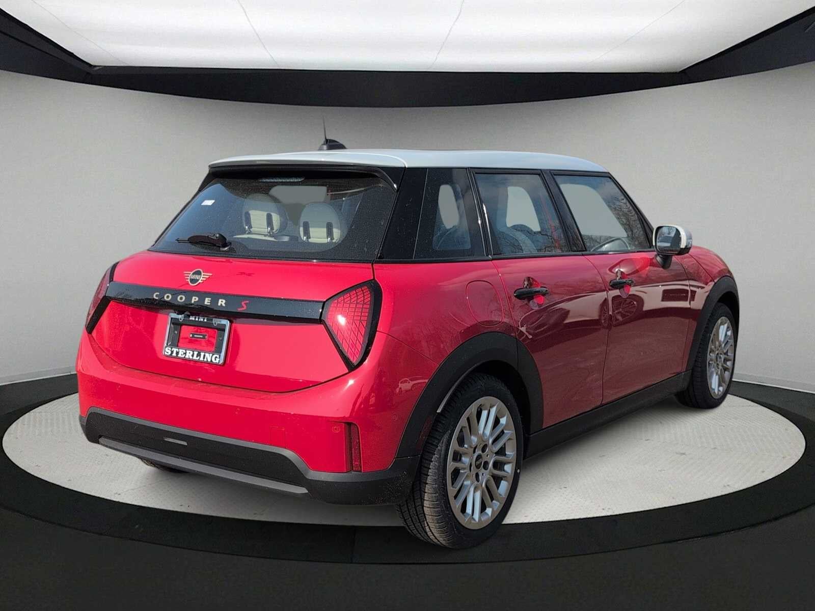 2026 MINI 4 PUERTAS ICÓNICO