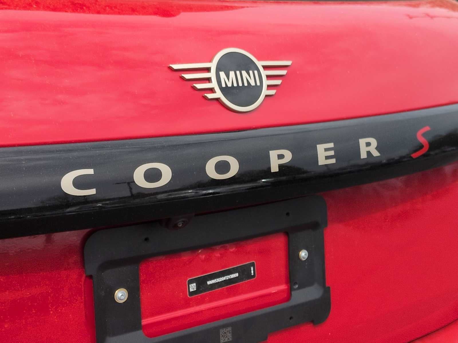 2026 MINI 4 PUERTAS ICÓNICO