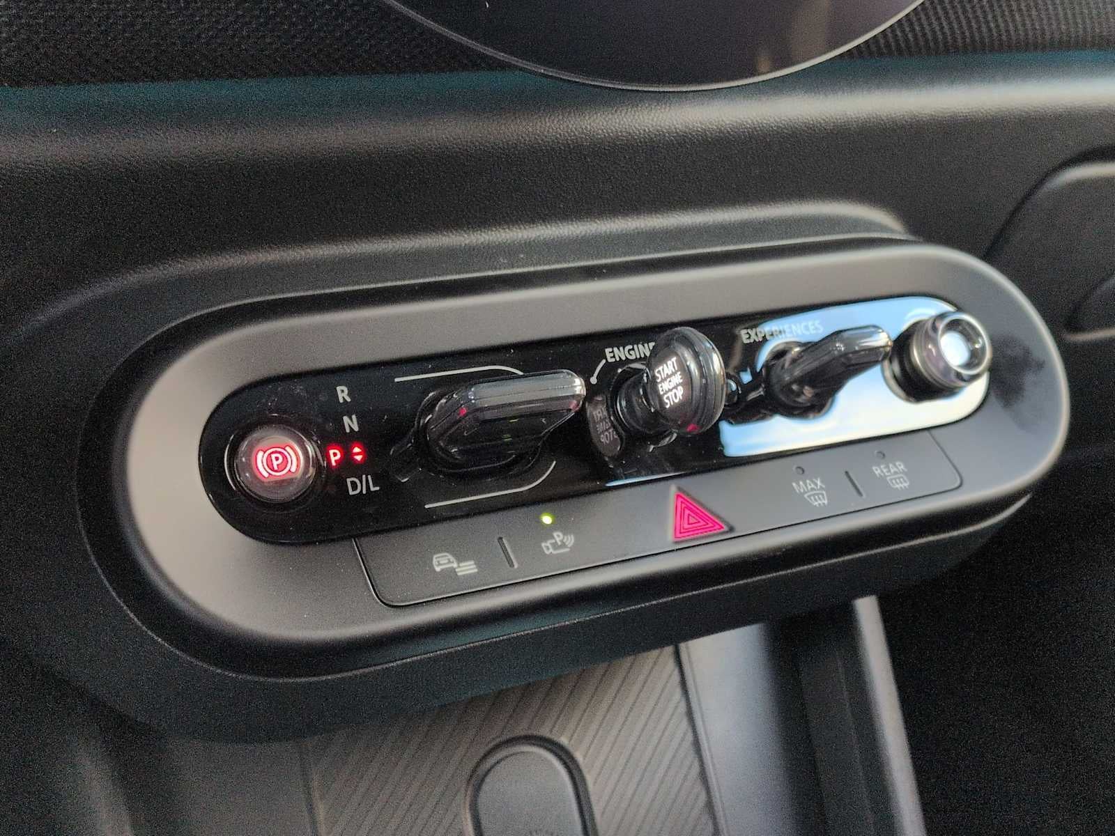 2026 MINI 4 PUERTAS SIGNATURE PLUS