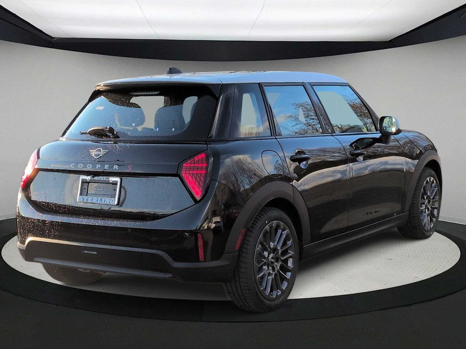 2026 MINI 4 PUERTAS SIGNATURE PLUS