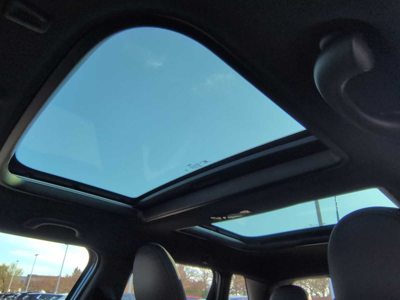 2026 MINI 4 PUERTAS SIGNATURE PLUS