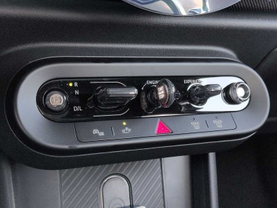 2026 MINI 4 PUERTAS SIGNATURE PLUS