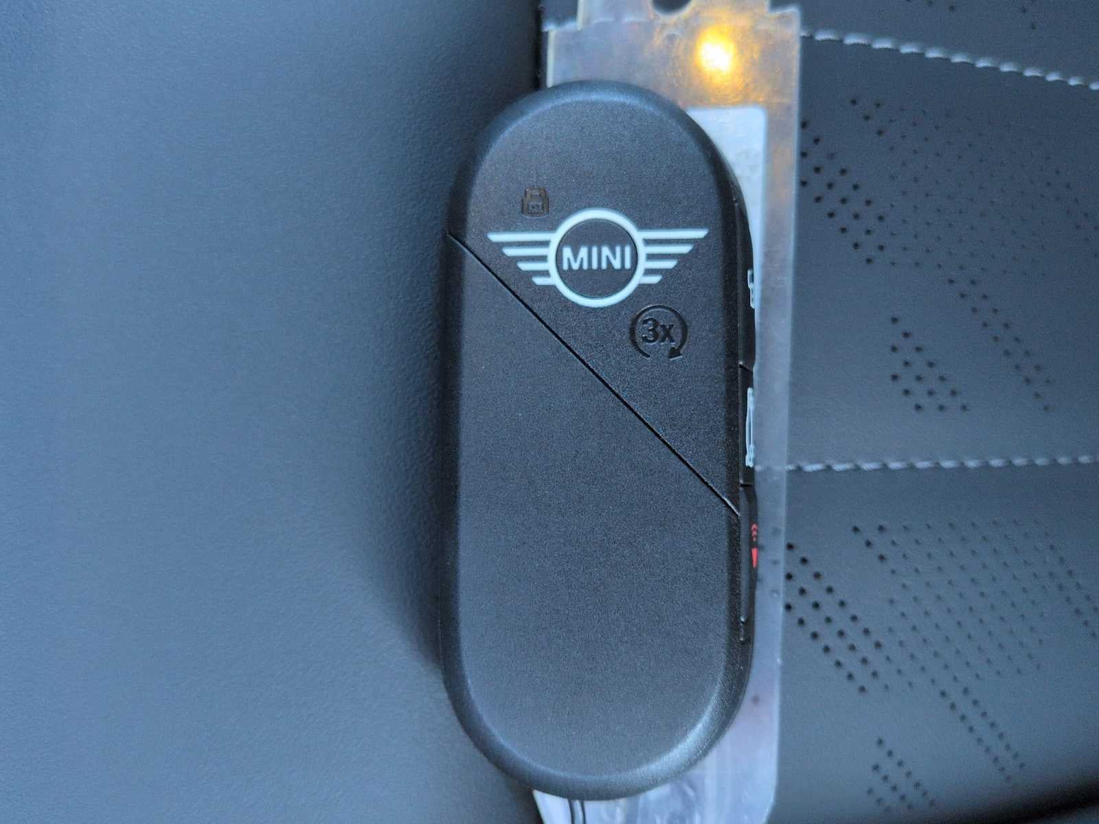 2026 MINI 4 PUERTAS SIGNATURE PLUS