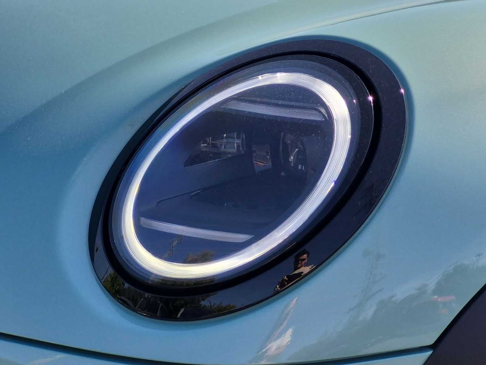 MINI 4 PUERTAS ICONIC 2027