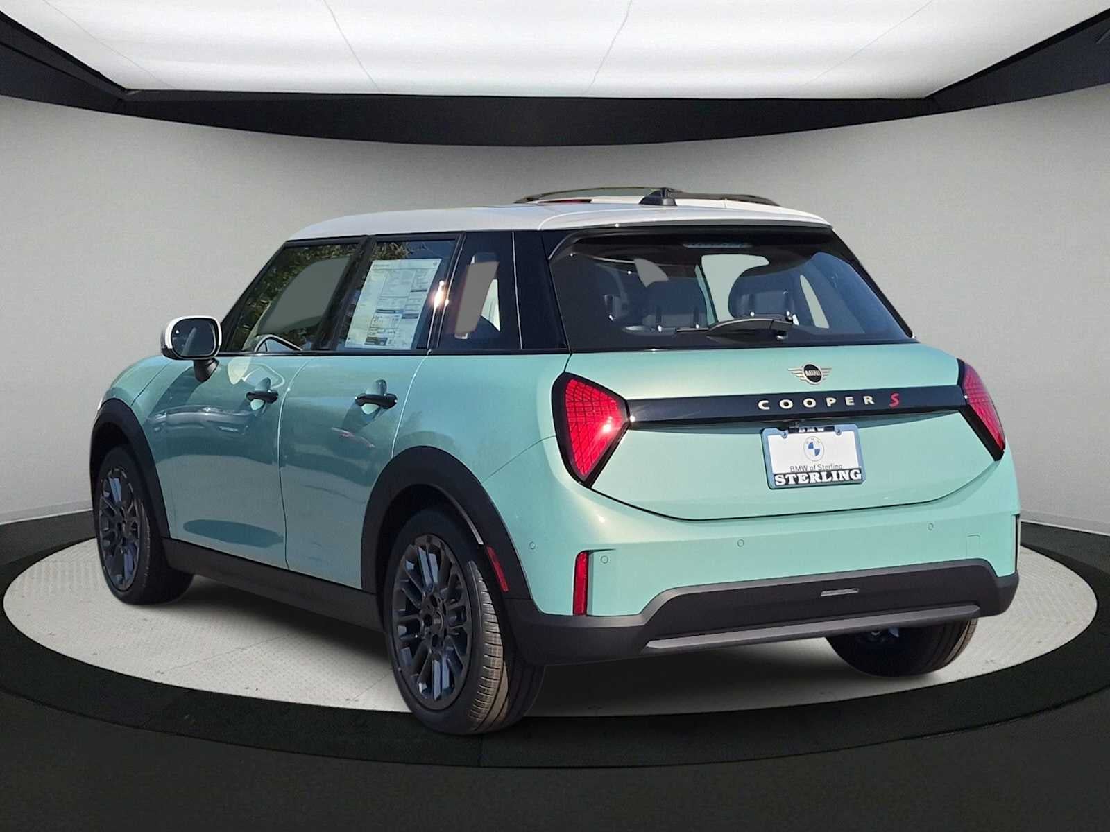 MINI 4 PUERTAS ICONIC 2027