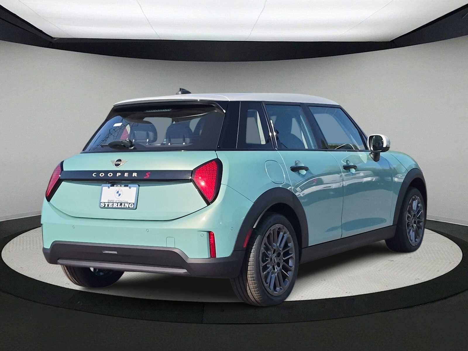 MINI 4 PUERTAS ICONIC 2027