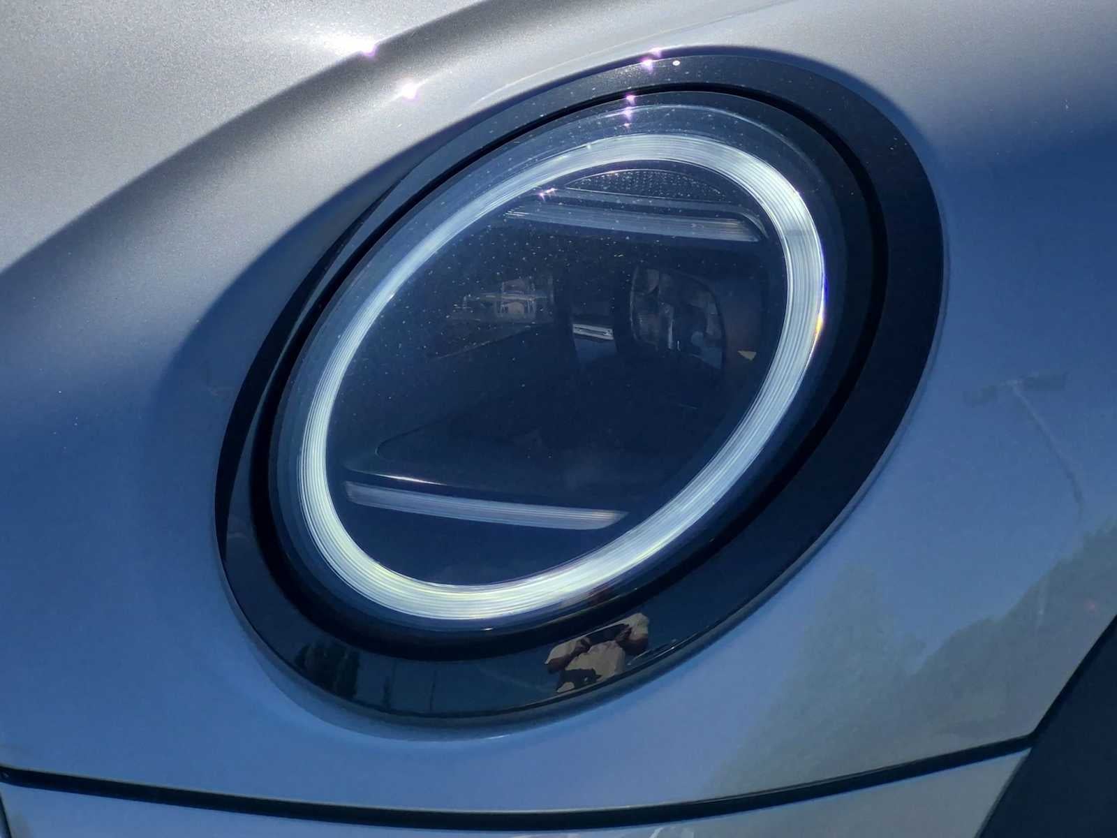 MINI 4 PUERTAS ICONIC 2027