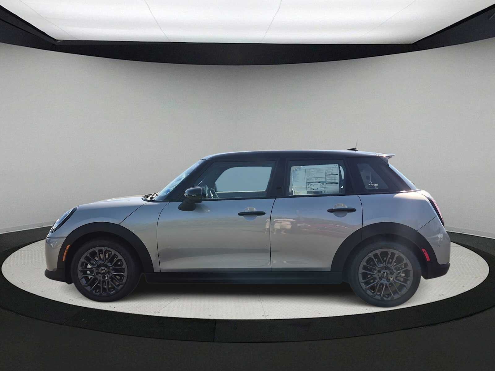 MINI 4 PUERTAS ICONIC 2027