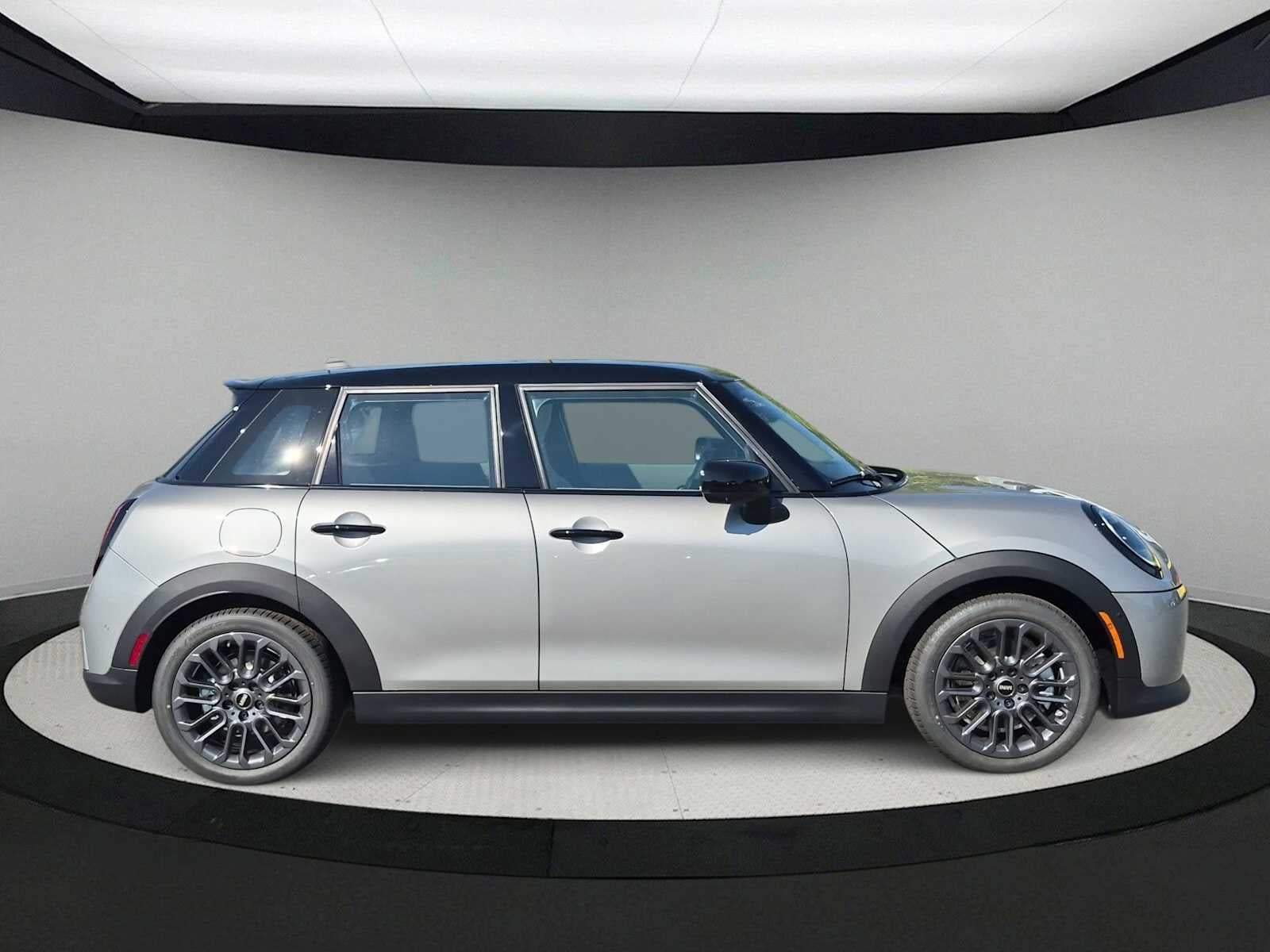 MINI 4 PUERTAS ICONIC 2027