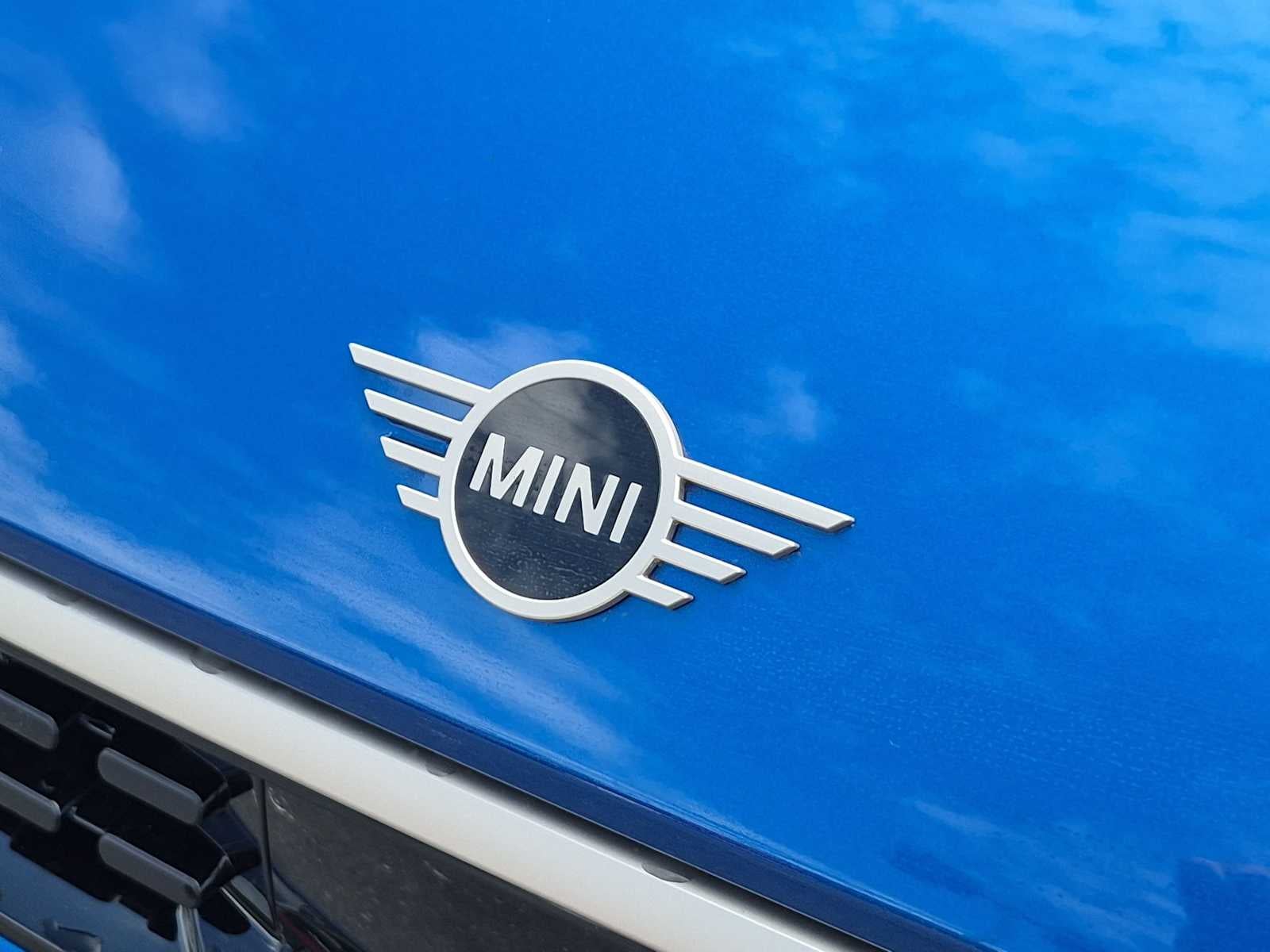 MINI 4 PUERTAS SIGNATURE PLUS 2027