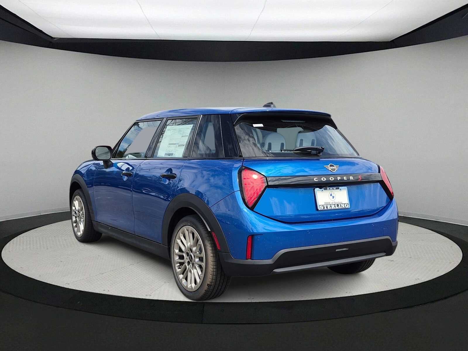 MINI 4 PUERTAS SIGNATURE PLUS 2027
