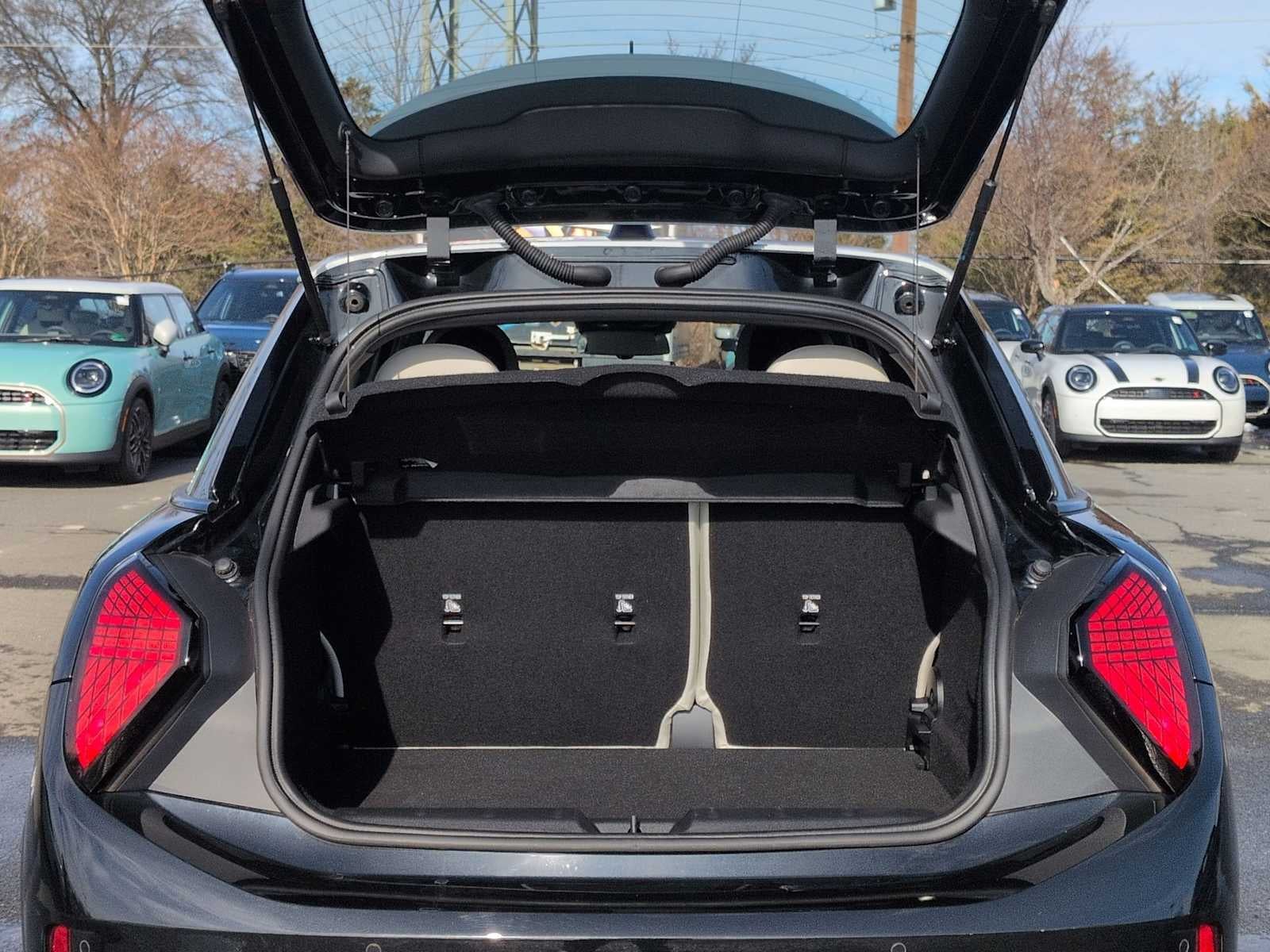 2025 MINI Techo Duro 4 Puertas Cooper S