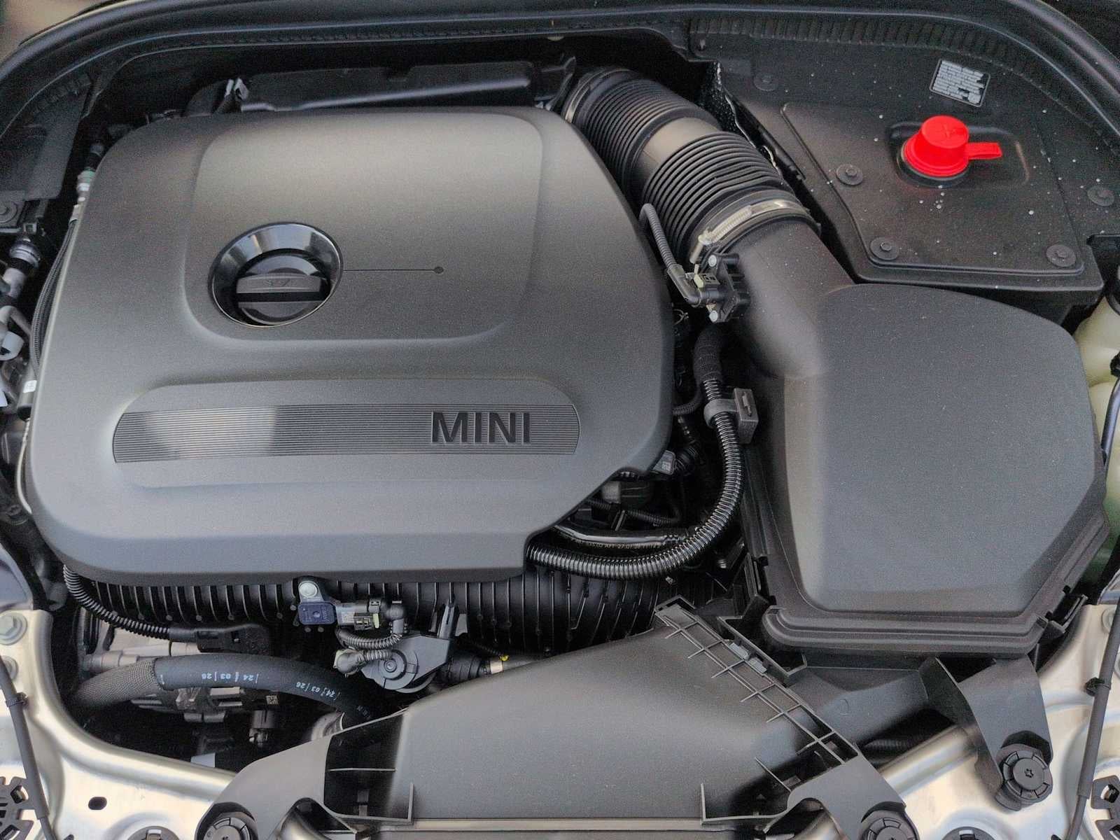 2026 MINI 4 PUERTAS ICÓNICO