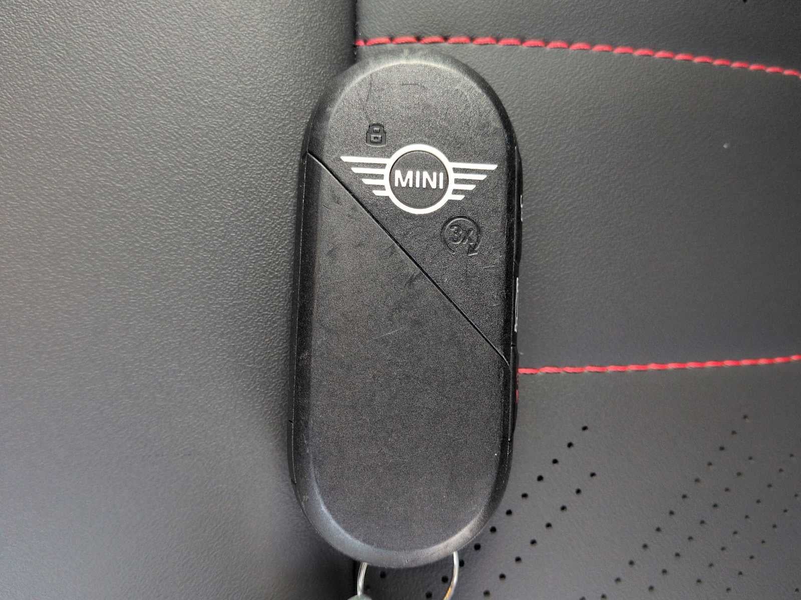 2025 MINI Techo Duro 4 Puertas Cooper S