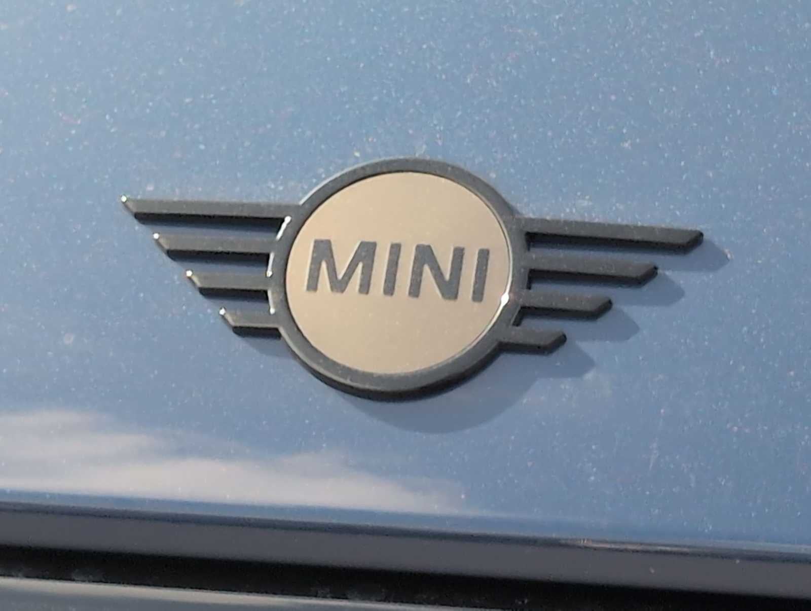 2026 MINI 4 PUERTAS ICÓNICO