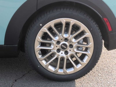 2026 MINI 4 PUERTAS ICÓNICO