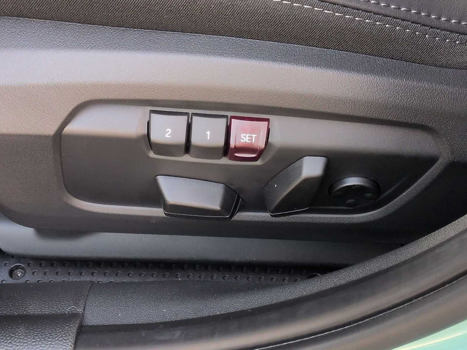 2026 MINI 4 PUERTAS ICÓNICO