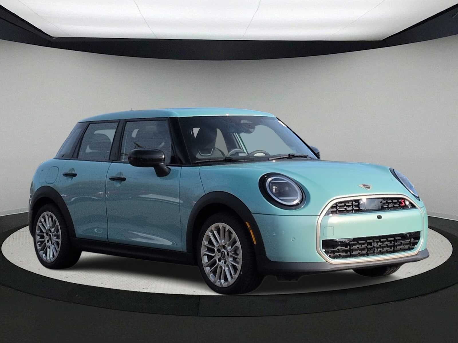 2026 MINI 4 PUERTAS ICÓNICO