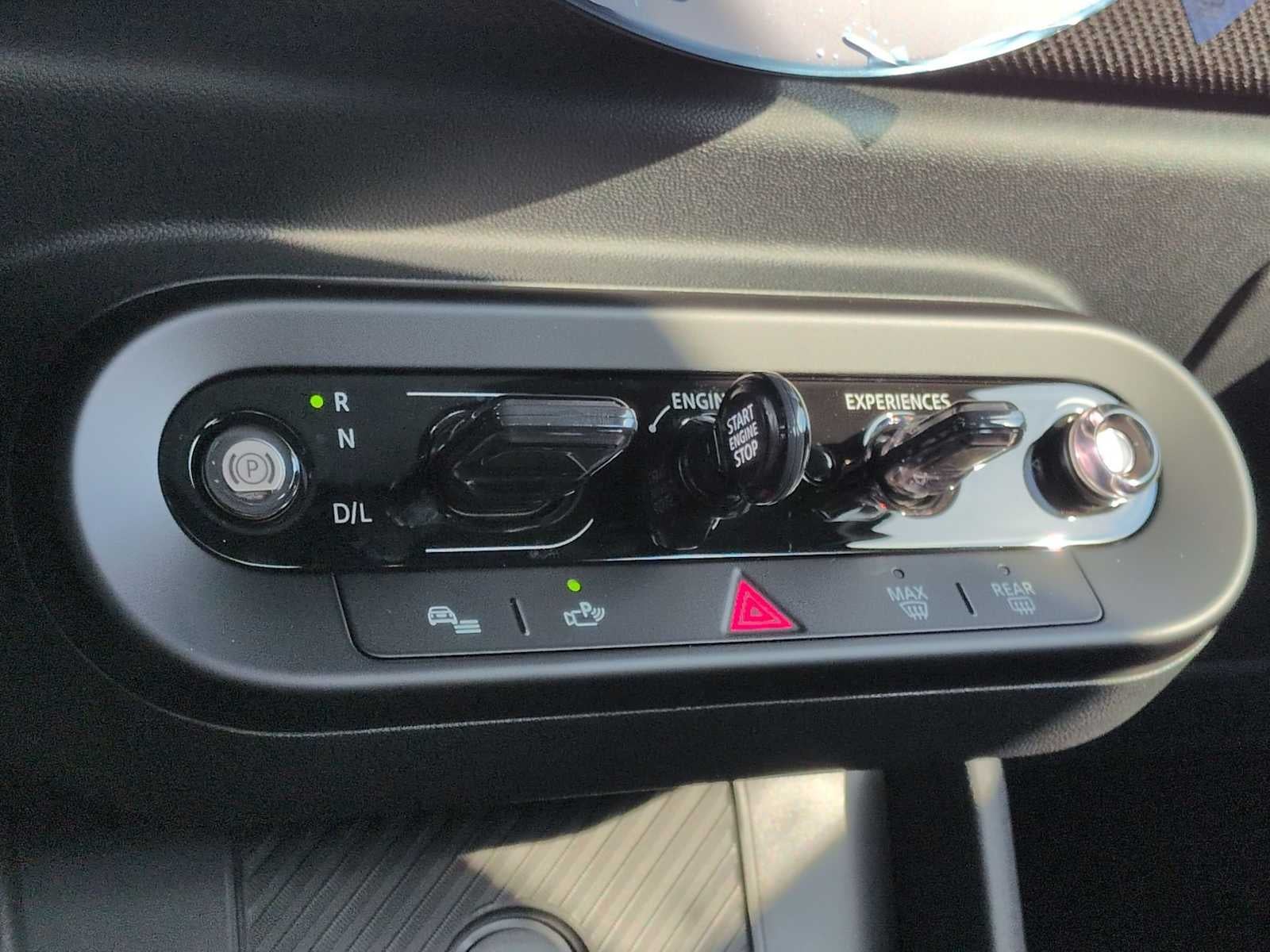 2026 MINI 4 PUERTAS ICÓNICO