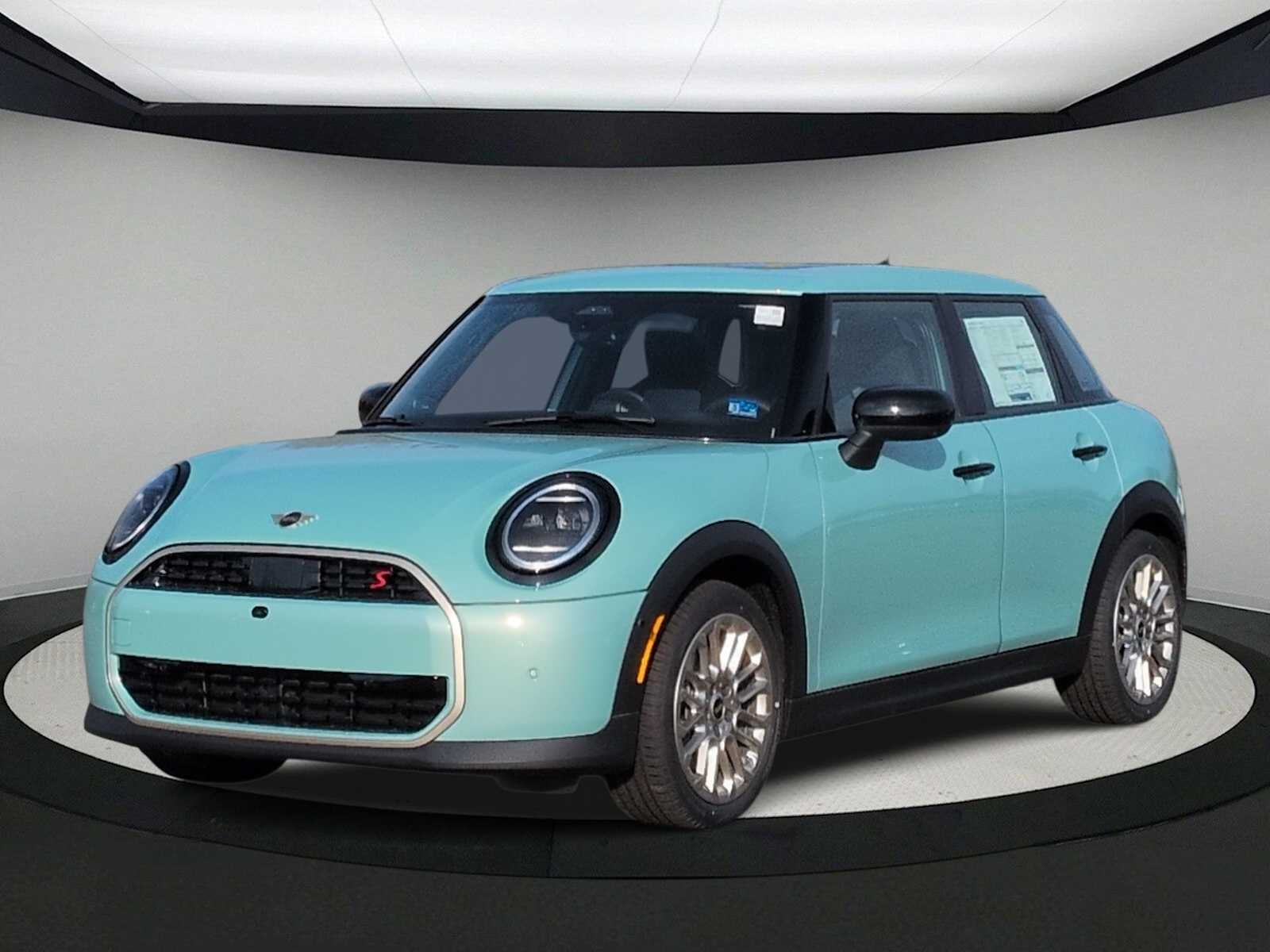 2026 MINI 4 PUERTAS ICÓNICO