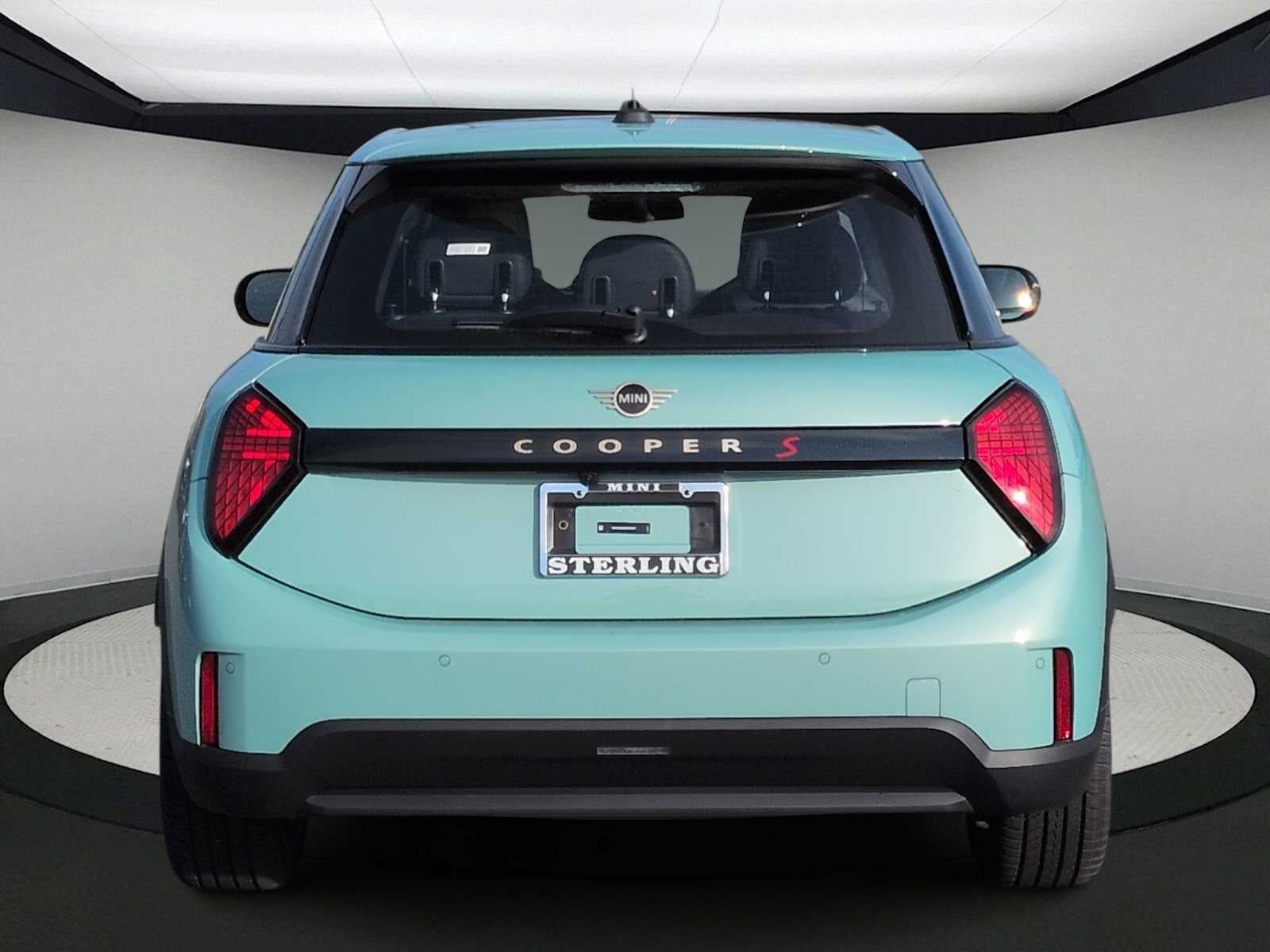 2026 MINI 4 PUERTAS ICÓNICO