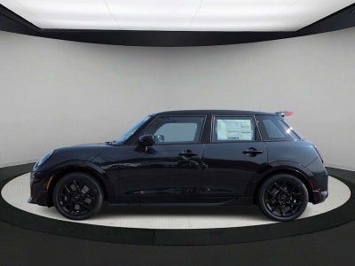 2026 MINI 4 PUERTAS ICÓNICO
