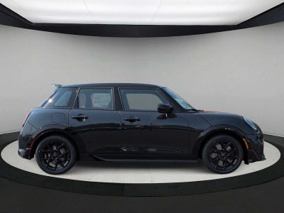 2026 MINI 4 PUERTAS ICÓNICO