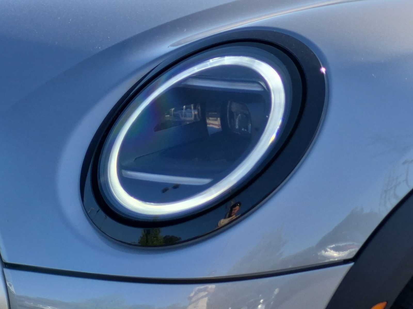 MINI 4 PUERTAS ICONIC 2027