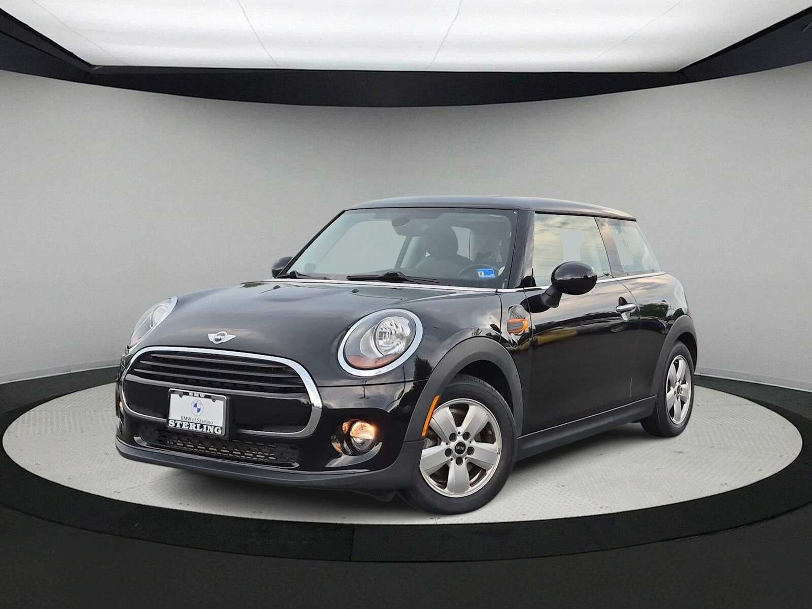 MINI Cooper de 2 puertas con techo rígido de 2018