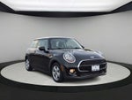 MINI Cooper de 2 puertas con techo rígido de 2018