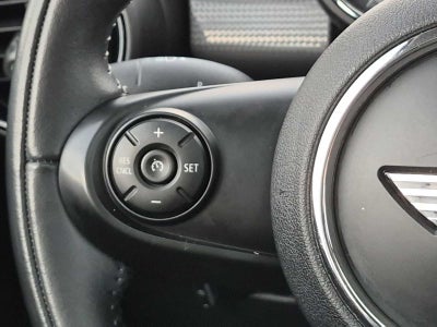 MINI Cooper de 2 puertas con techo rígido de 2018