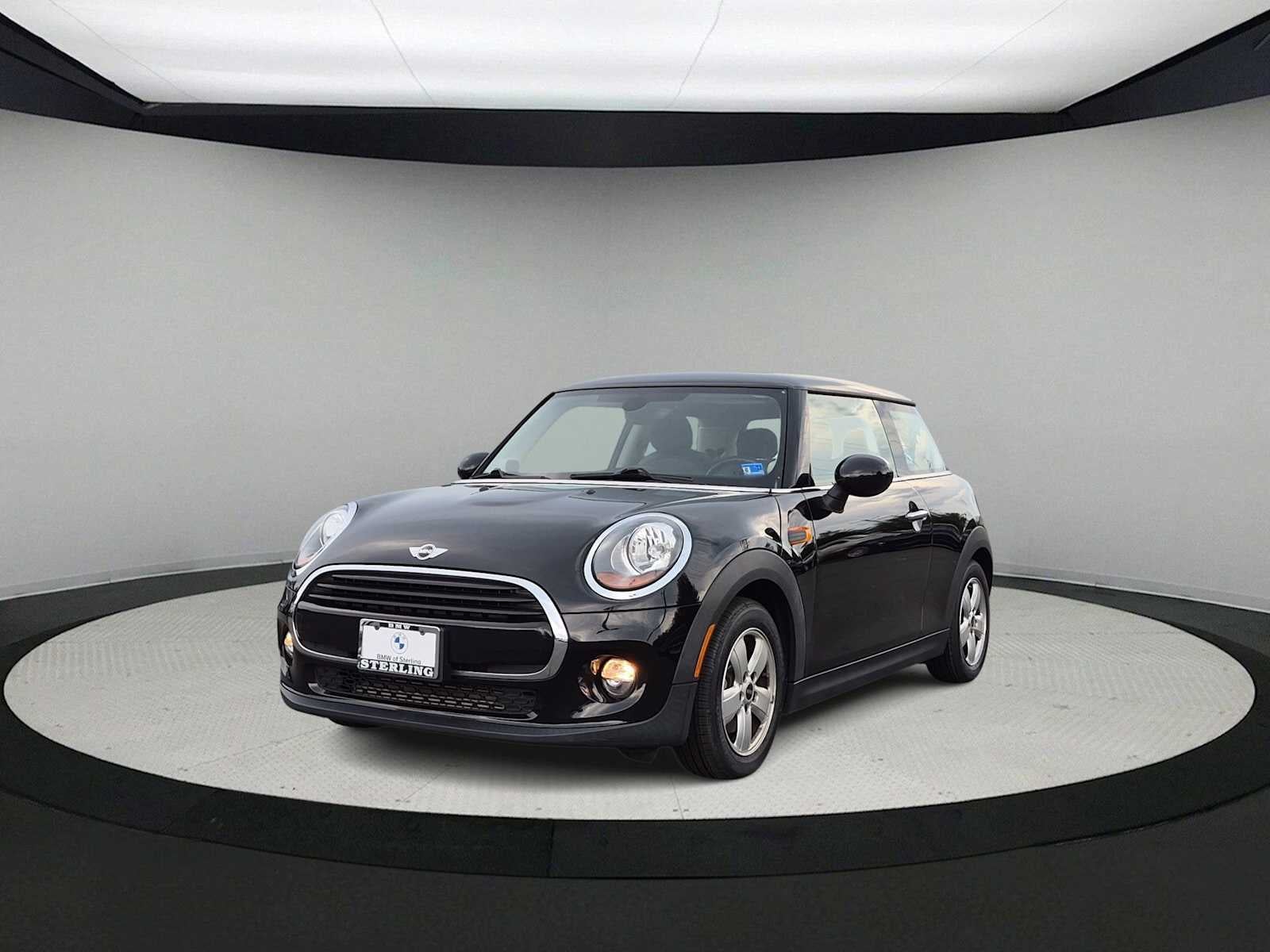 MINI Cooper de 2 puertas con techo rígido de 2018