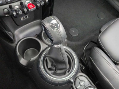 MINI Cooper S de 4 puertas con techo rígido de 2017