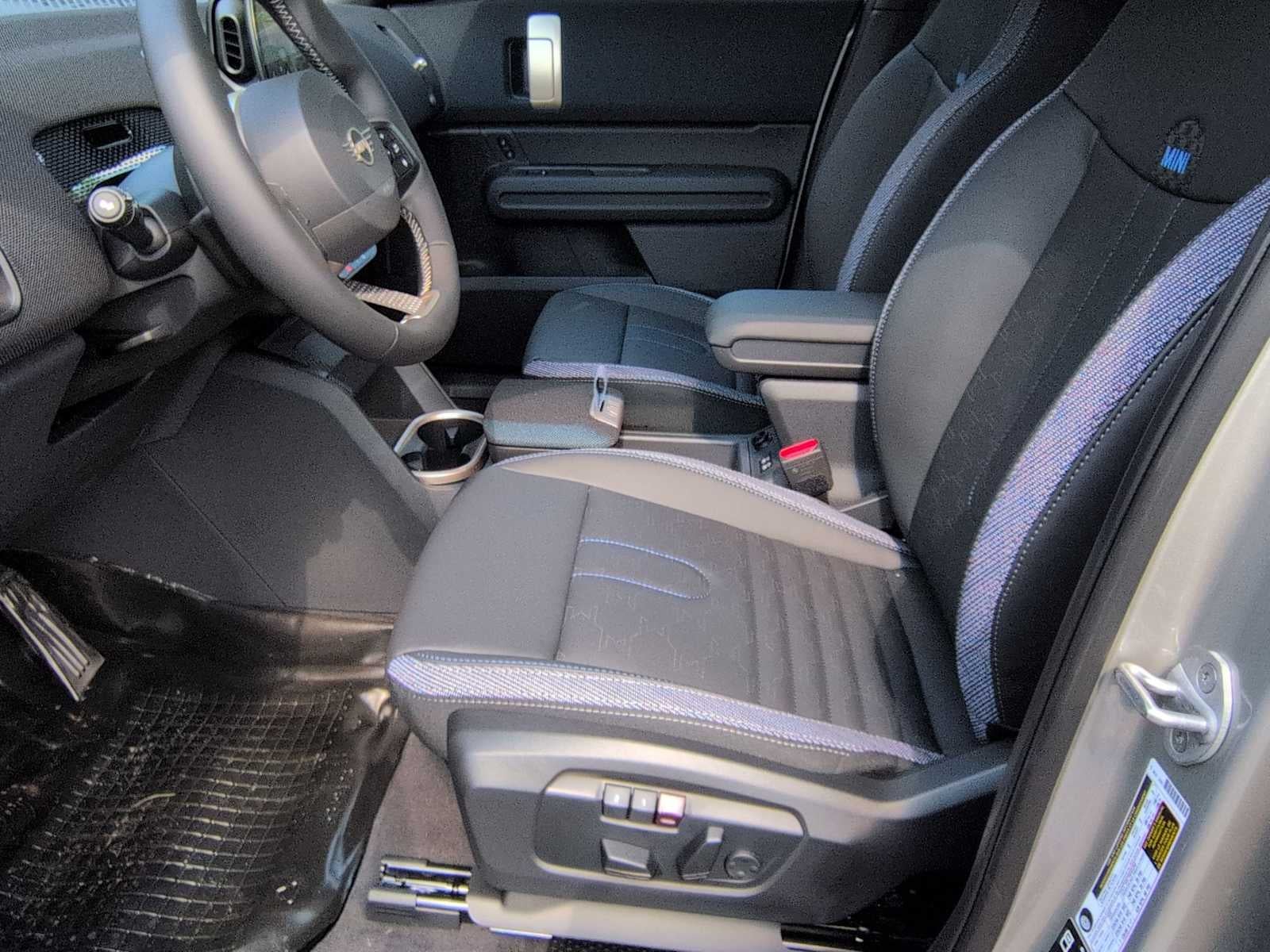 MINI COUNTRYMAN ICONIC 2027