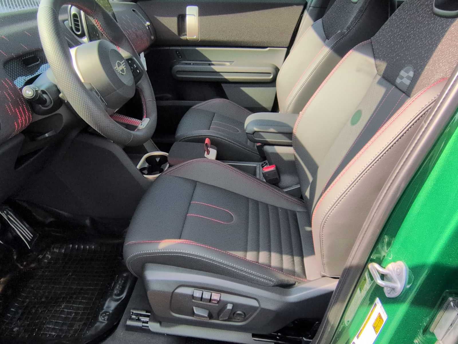 MINI COUNTRYMAN ICONIC 2027