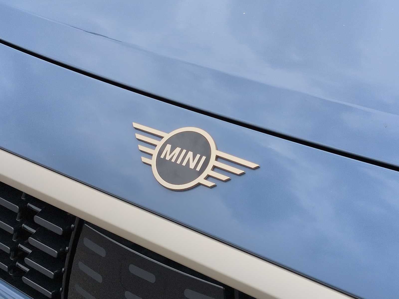 MINI COUNTRYMAN ICONIC 2027
